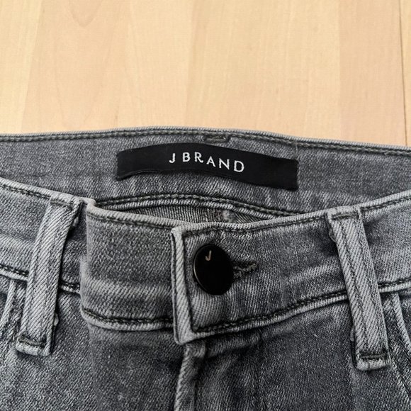 J Brand Alana High Rise Crop Earl Grey Jeans Size 26 - Picture 4 of 9